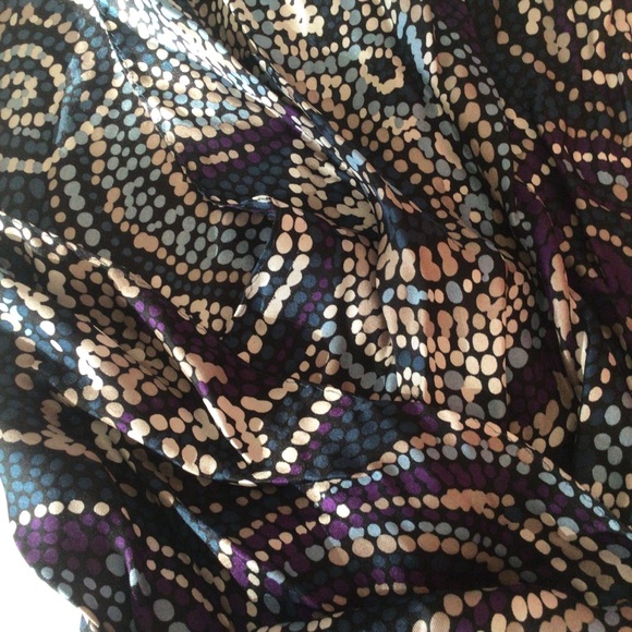 ADRIENNE VITTADINI VINTAGE SILK SCARF - Picture 5 of 8